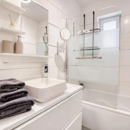 75 M2 Calme Avec Jacuzzi I Proche Metro B - 9 Min 3*